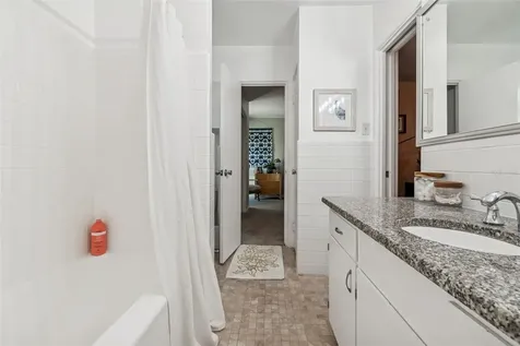 618 Whitfield Avenue Sarasota FL 34243