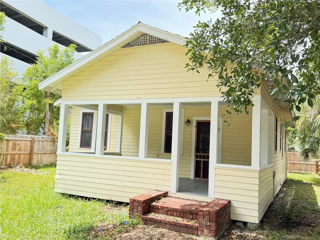 1555 7th Street Sarasota FL 34236