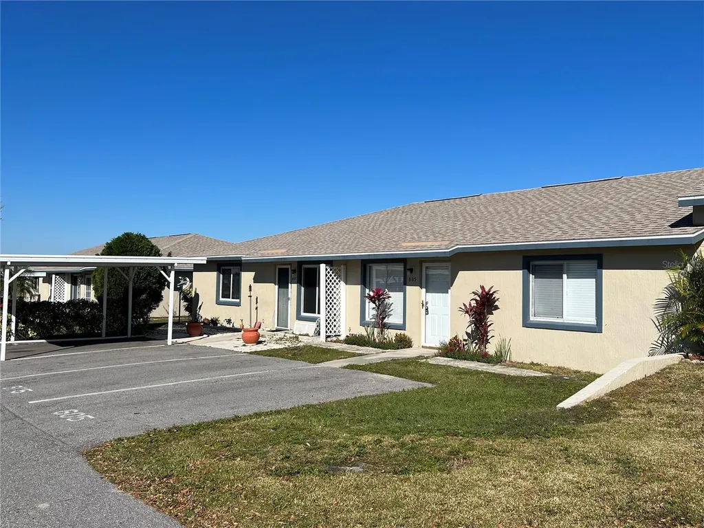 605 Ridge Terrace Winter Haven FL 33881
