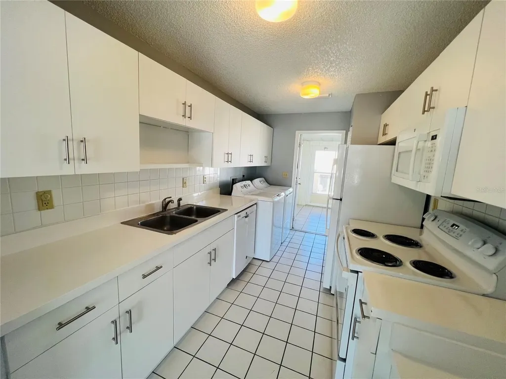 605 Ridge Terrace Winter Haven FL 33881