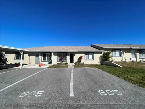 605 Ridge Terrace Winter Haven FL 33881