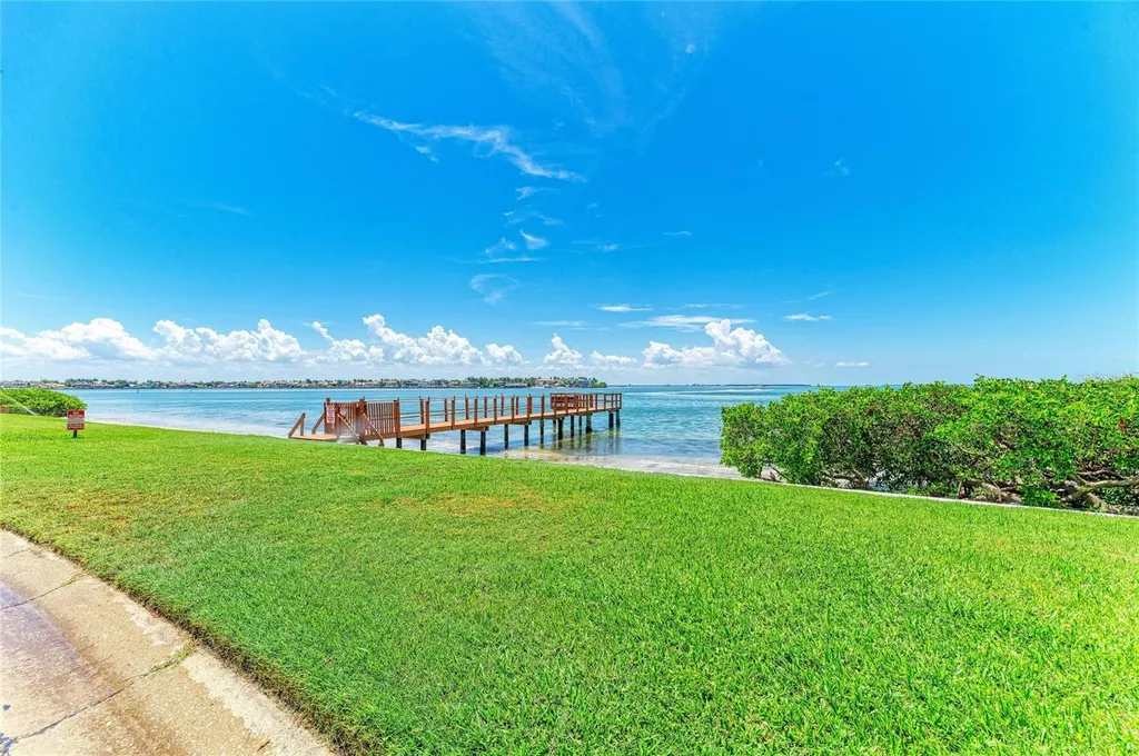 5700 Escondida Boulevard S St Petersburg FL 33715