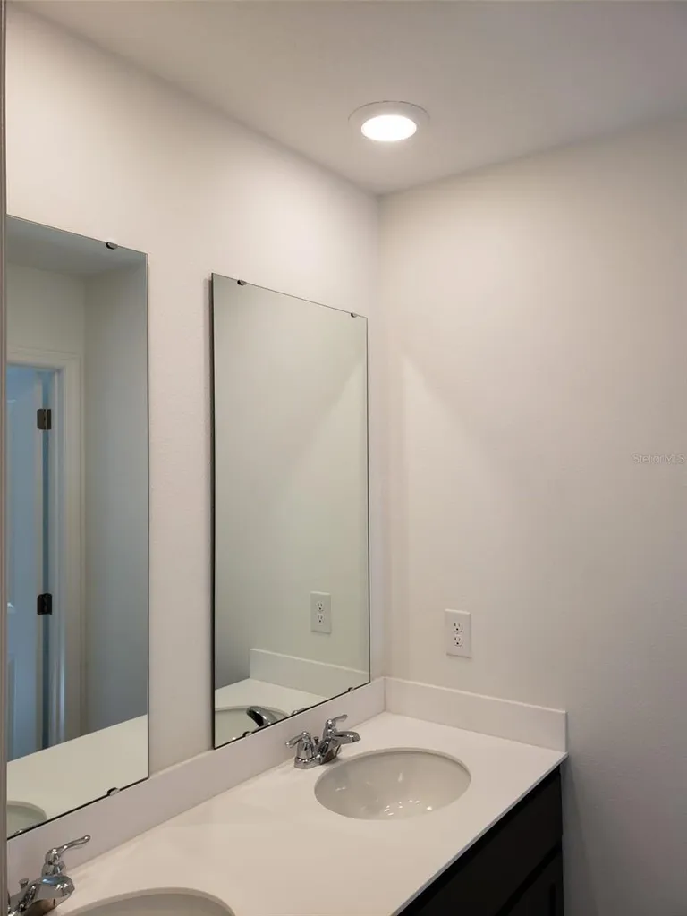 729 Maple Oak Drive Deland FL 32720