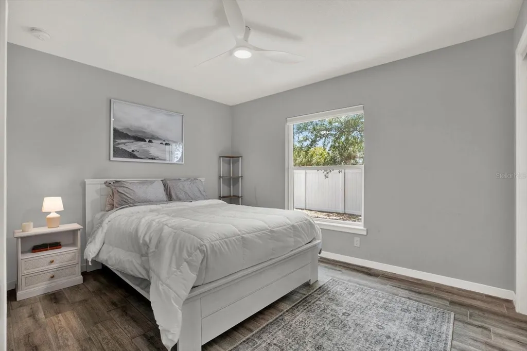 2011 Outer Drive Sarasota FL 34231