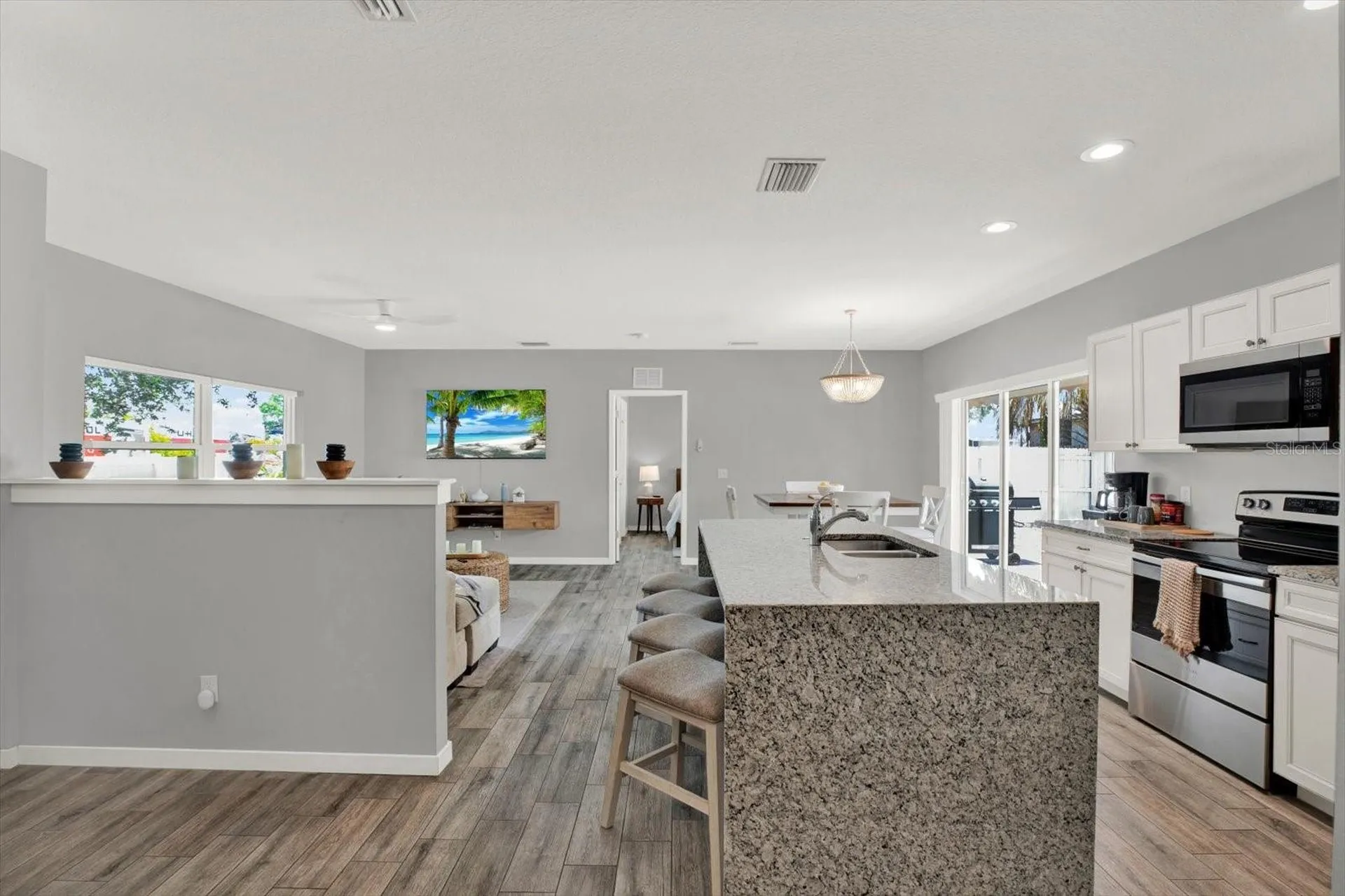 2011 Outer Drive Sarasota FL 34231