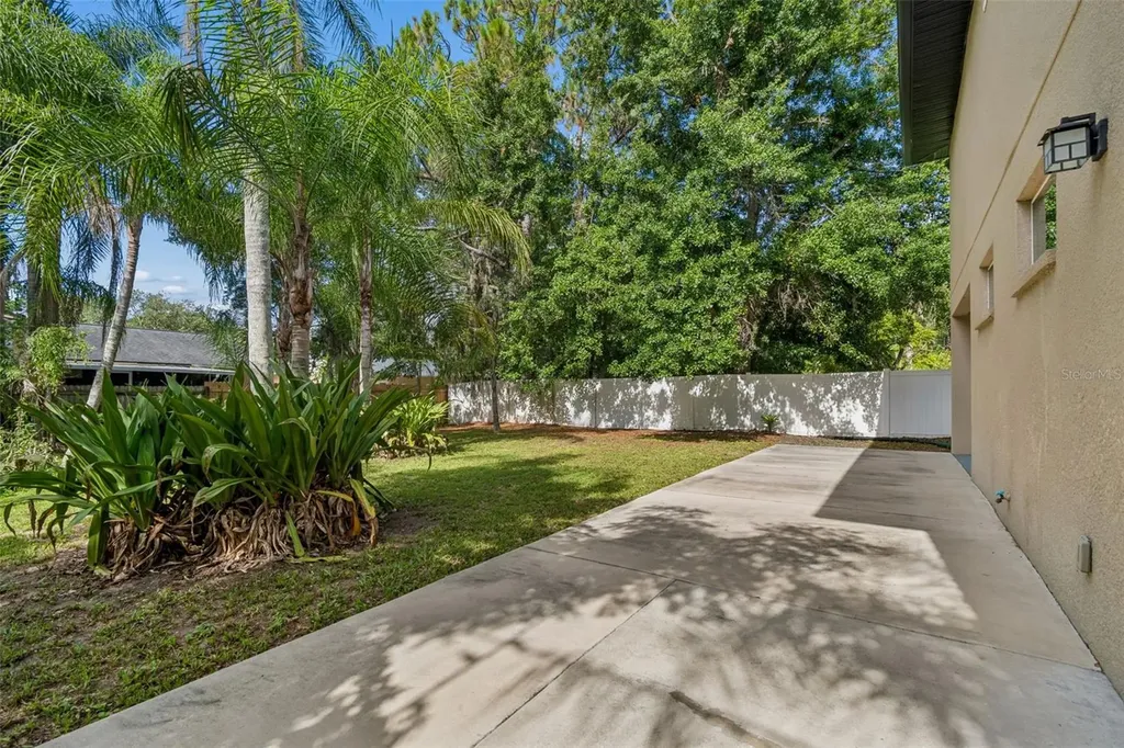 21620 Teal Court Lutz FL 33549