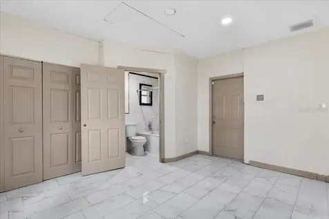 517 Oak Street Auburndale FL 33823