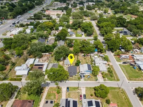 517 Oak Street Auburndale FL 33823