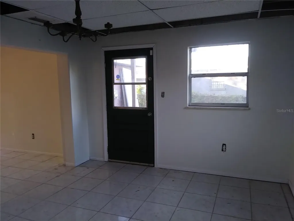 2183 Patterson Avenue Orlando FL 32811
