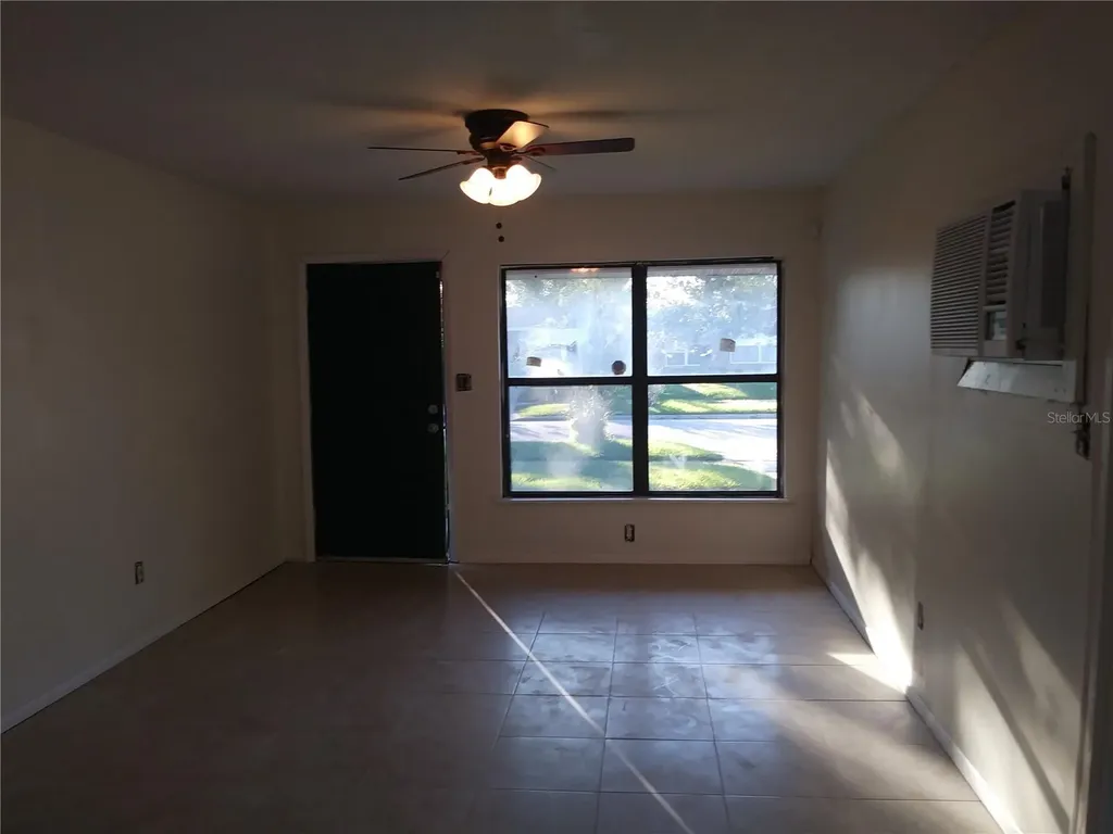 2183 Patterson Avenue Orlando FL 32811