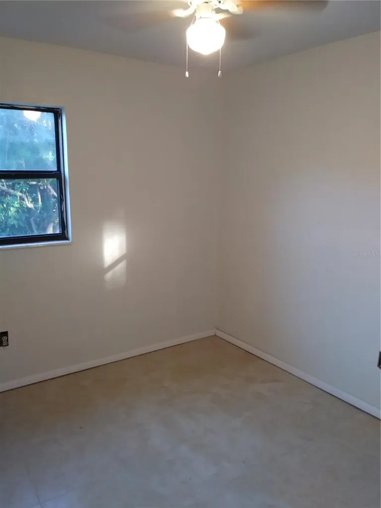 2183 Patterson Avenue Orlando FL 32811