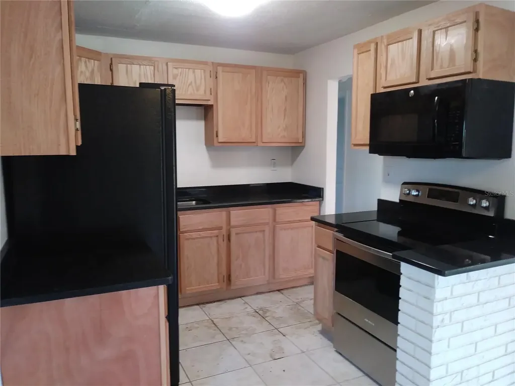 2183 Patterson Avenue Orlando FL 32811