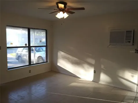 2183 Patterson Avenue Orlando FL 32811