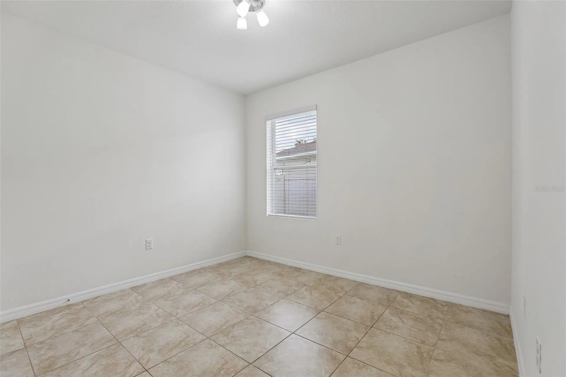 497 Noble Avenue Davenport FL 33837