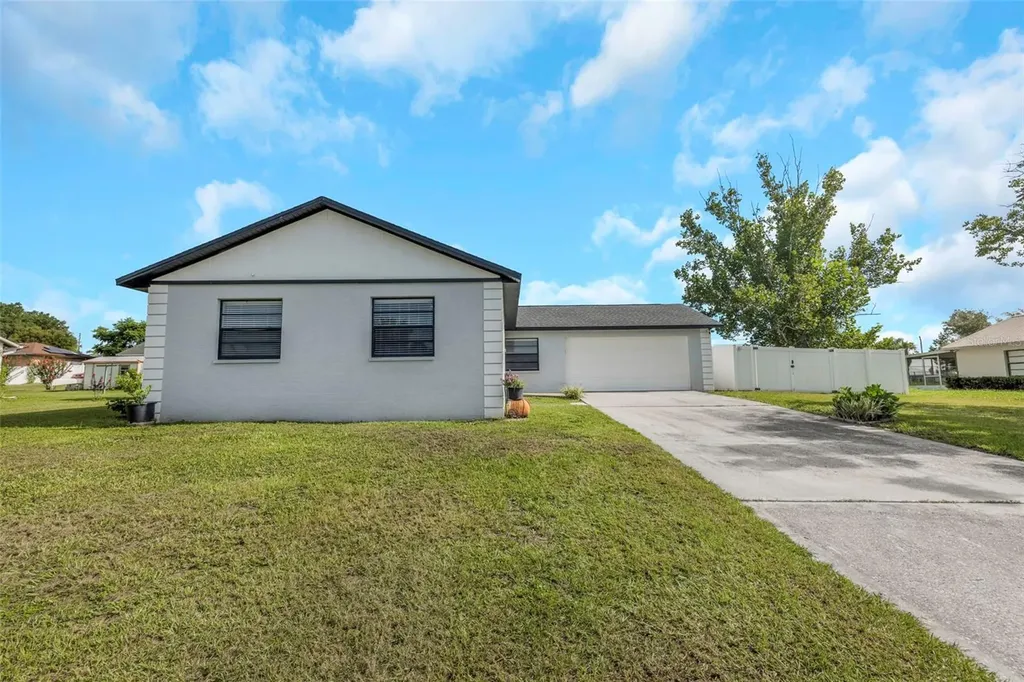 38811 James Court Zephyrhills FL 33540