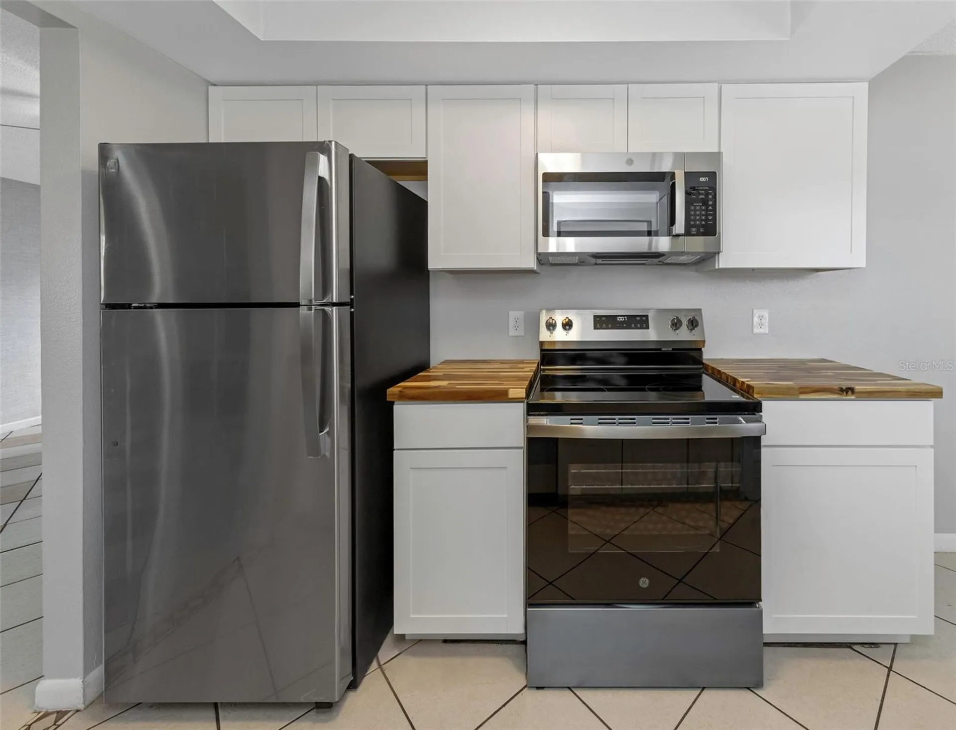 38811 James Court Zephyrhills FL 33540
