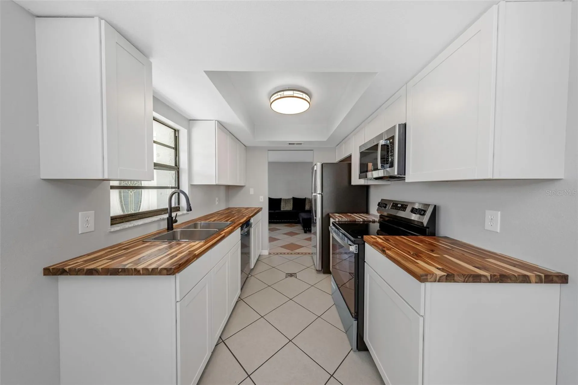38811 James Court Zephyrhills FL 33540