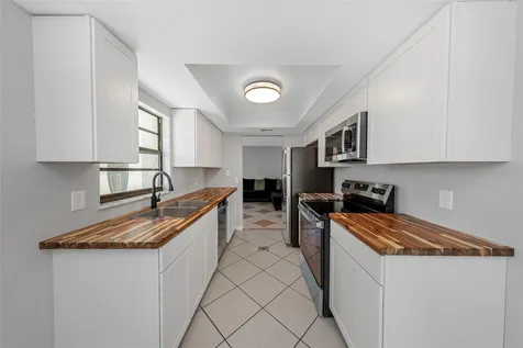 38811 James Court Zephyrhills FL 33540