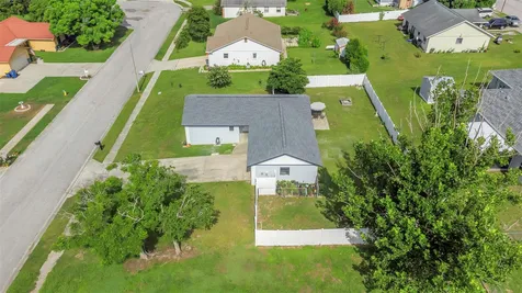 38811 James Court Zephyrhills FL 33540