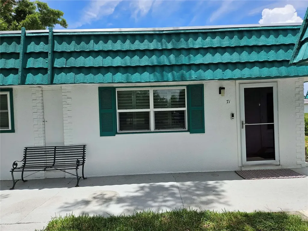 205 Kings Blvd Boulevard Sun City Center FL 33573
