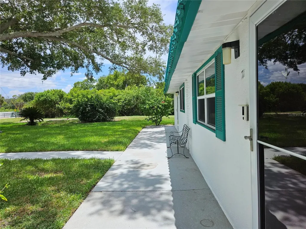 205 Kings Blvd Boulevard Sun City Center FL 33573