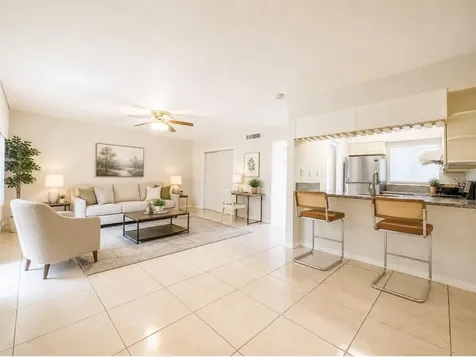 123 Scottsdale Square Winter Park FL 32792