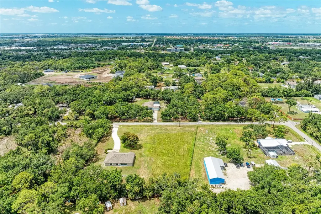 6304 18th Avenue E Bradenton FL 34208