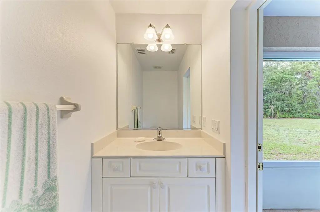 6304 18th Avenue E Bradenton FL 34208