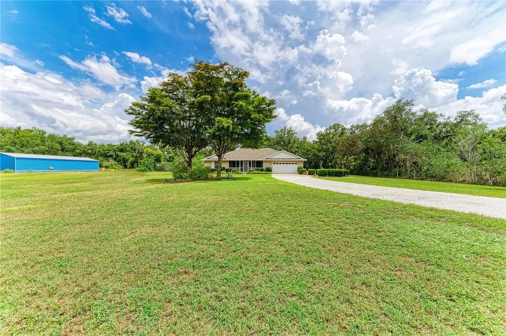 6304 18th Avenue E Bradenton FL 34208