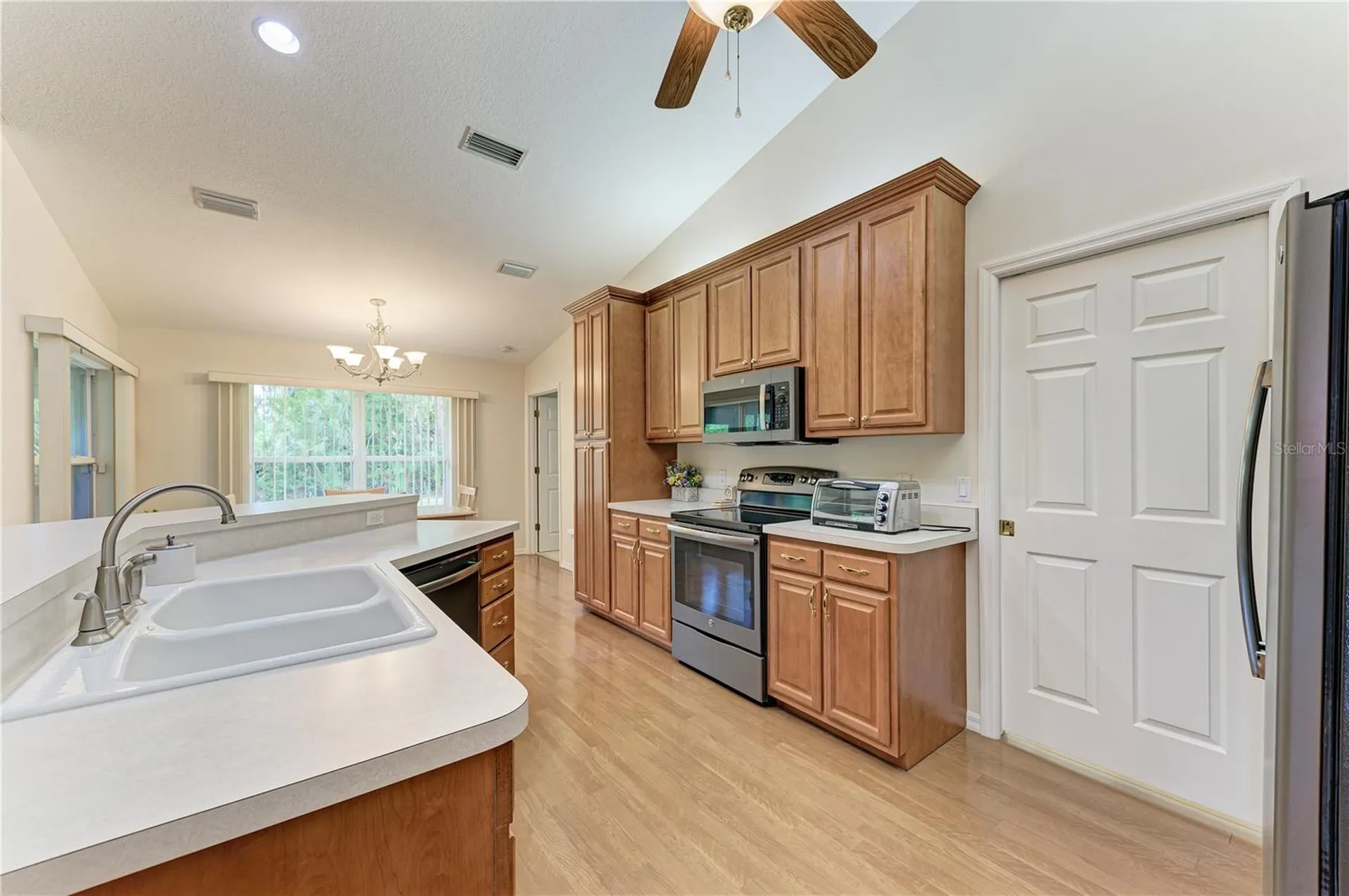 6304 18th Avenue E Bradenton FL 34208