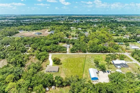 6304 18th Avenue E Bradenton FL 34208