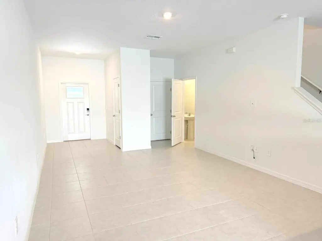 10203 Trumpet Honeysuckle Way San Antonio FL 33576