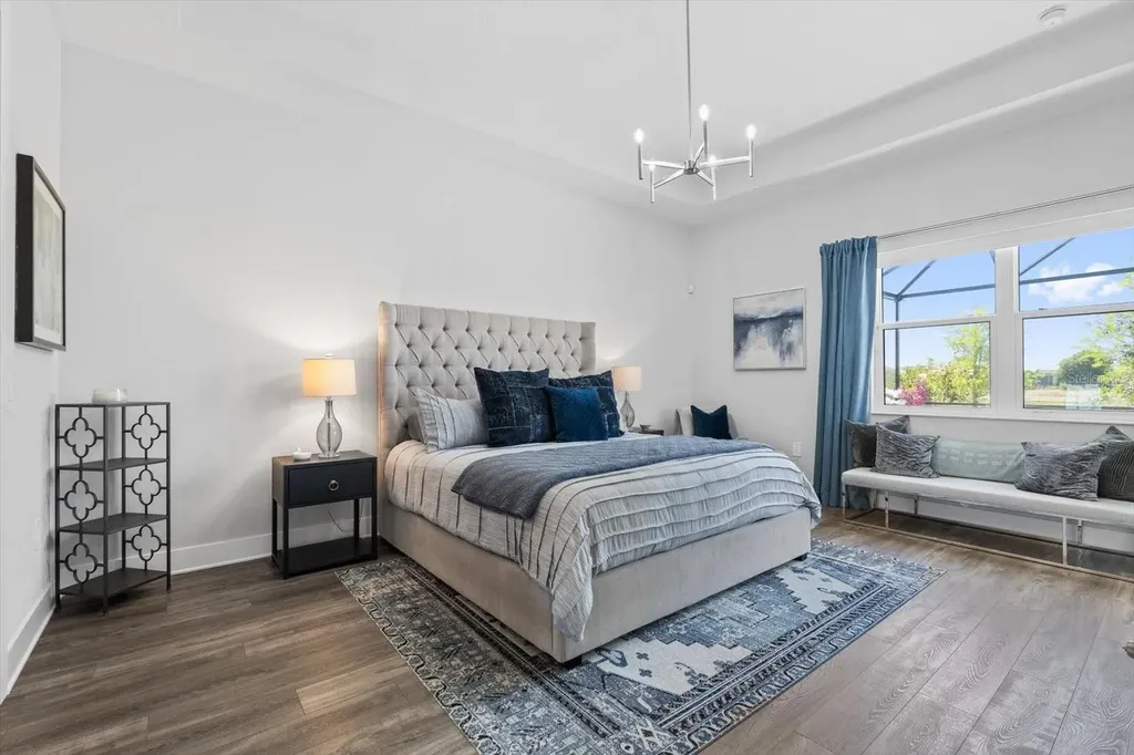729 Tailwind Place Sarasota FL 34240