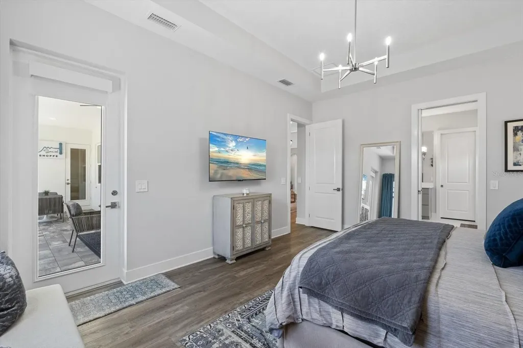729 Tailwind Place Sarasota FL 34240