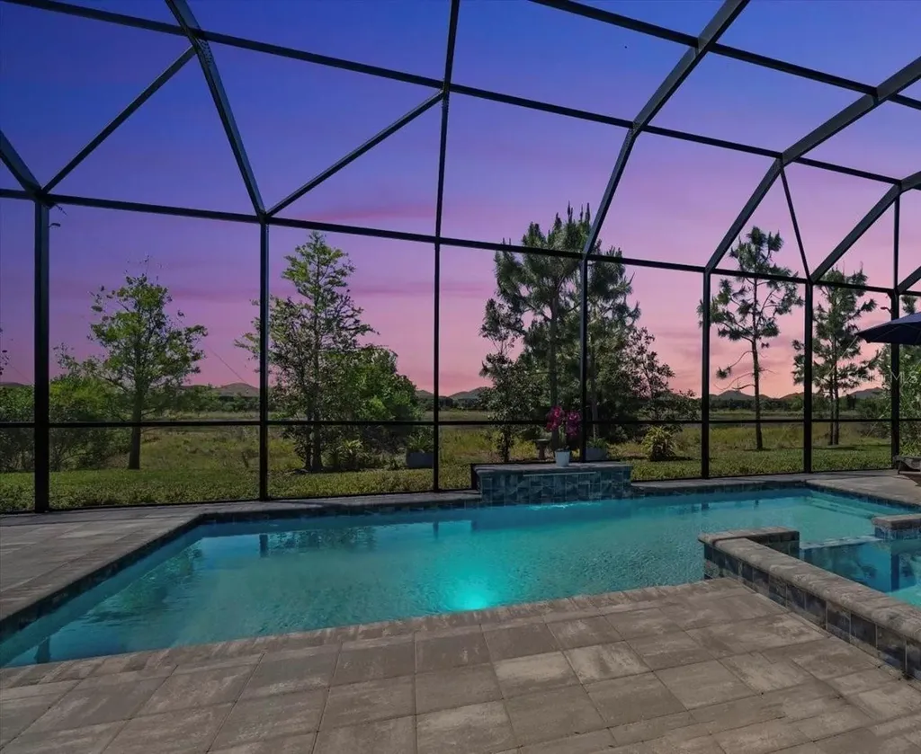 729 Tailwind Place Sarasota FL 34240