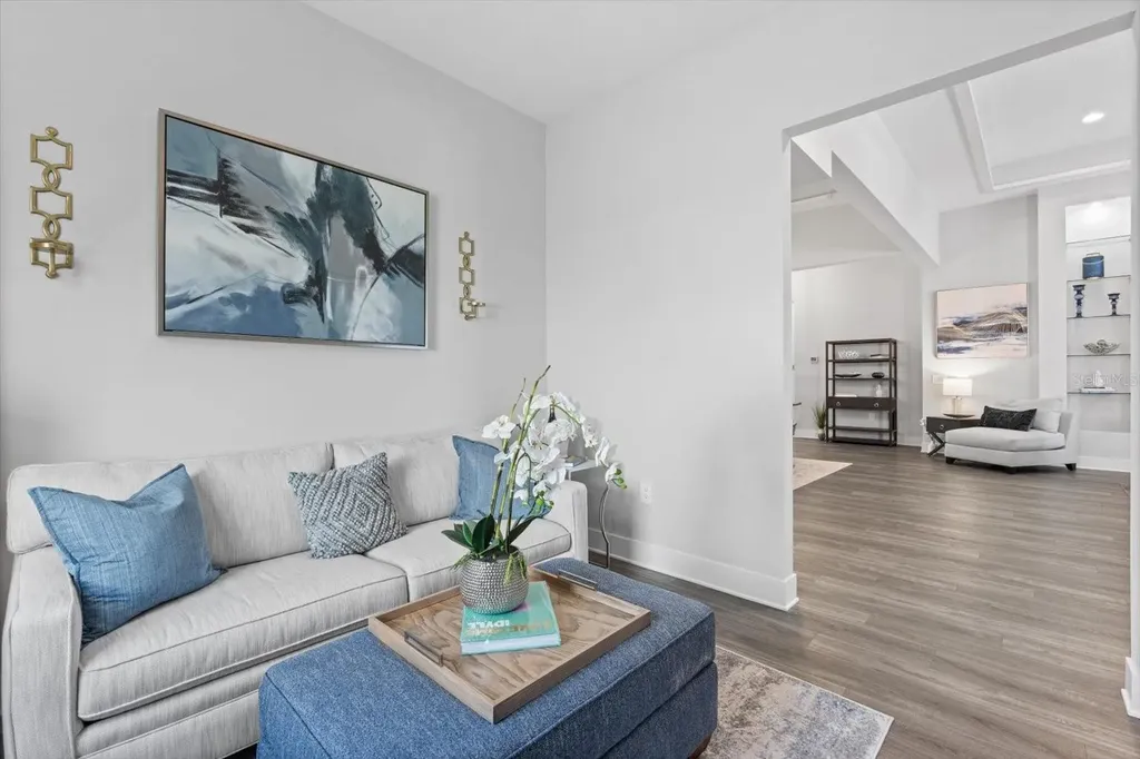 729 Tailwind Place Sarasota FL 34240