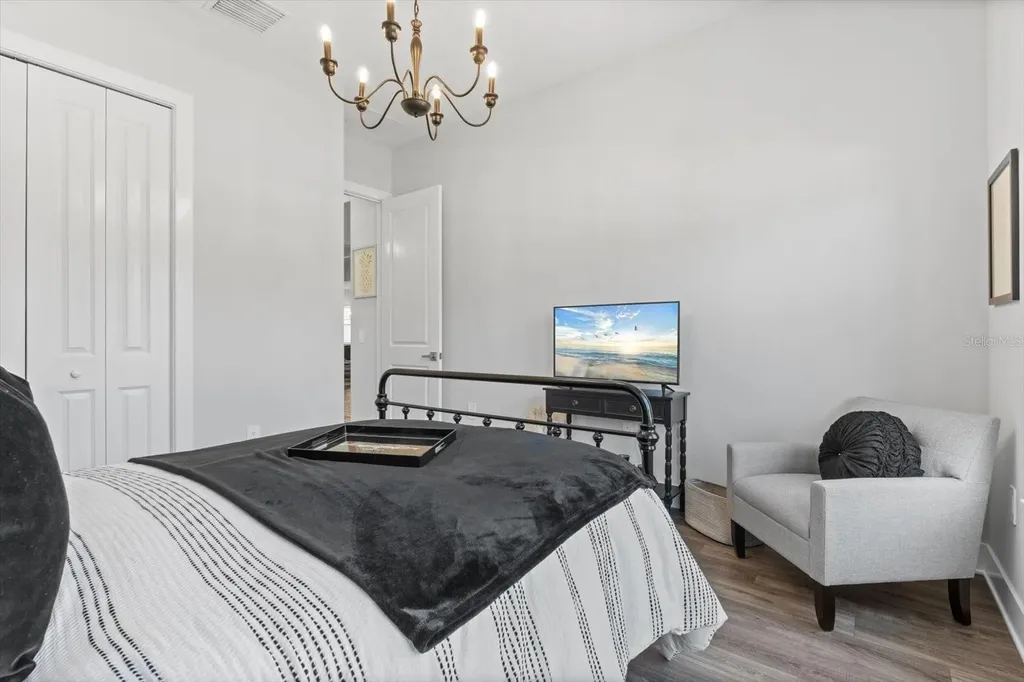 729 Tailwind Place Sarasota FL 34240