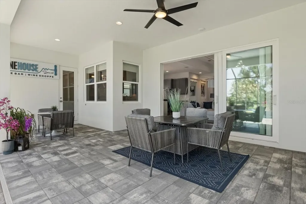729 Tailwind Place Sarasota FL 34240