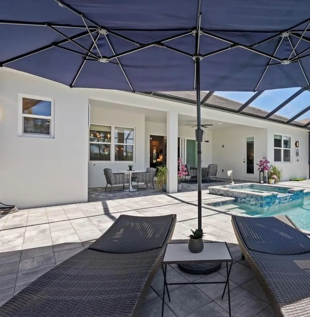 729 Tailwind Place Sarasota FL 34240