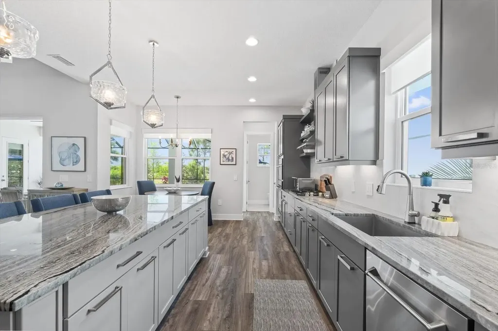 729 Tailwind Place Sarasota FL 34240