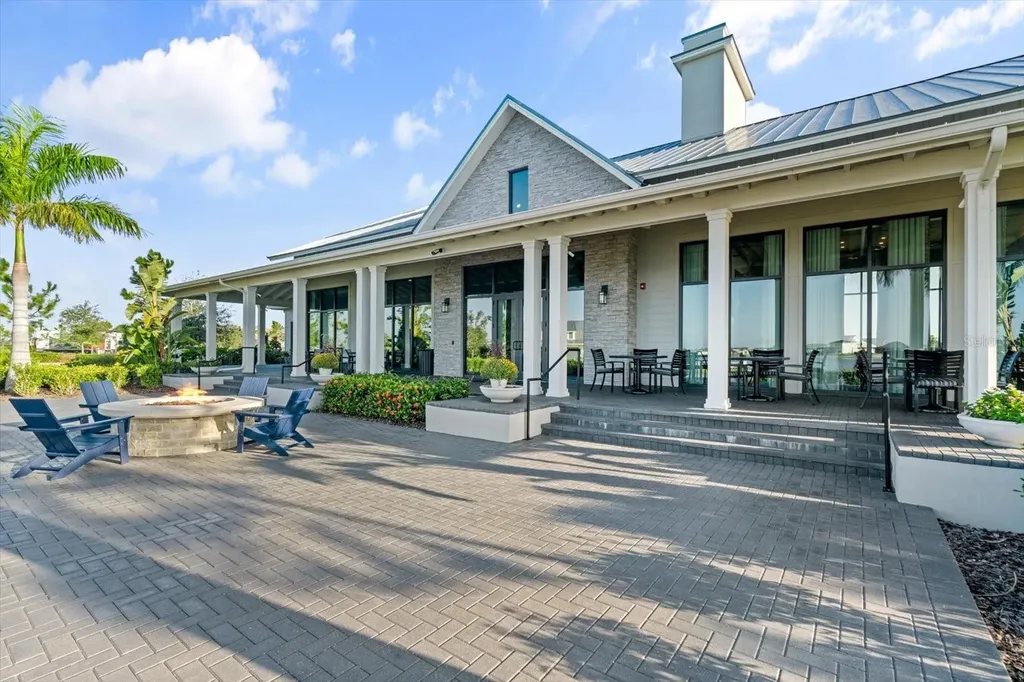 729 Tailwind Place Sarasota FL 34240