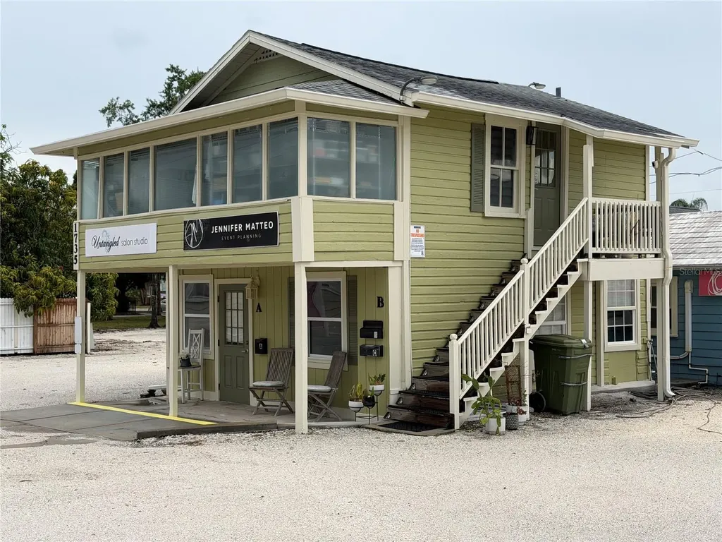 1735 Fruitville Road Sarasota FL 34236