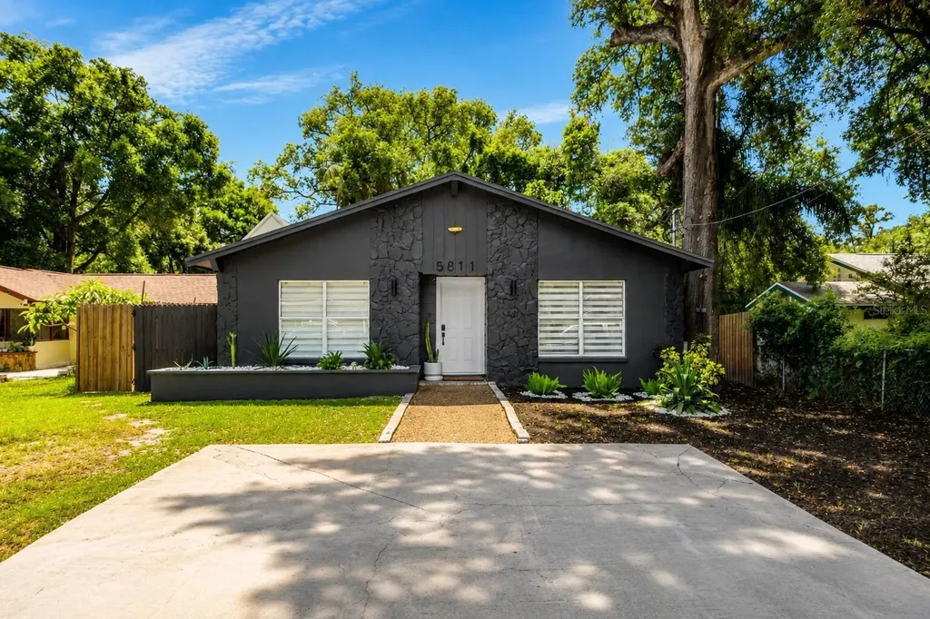 5811 Mabel Street Tampa FL 33610