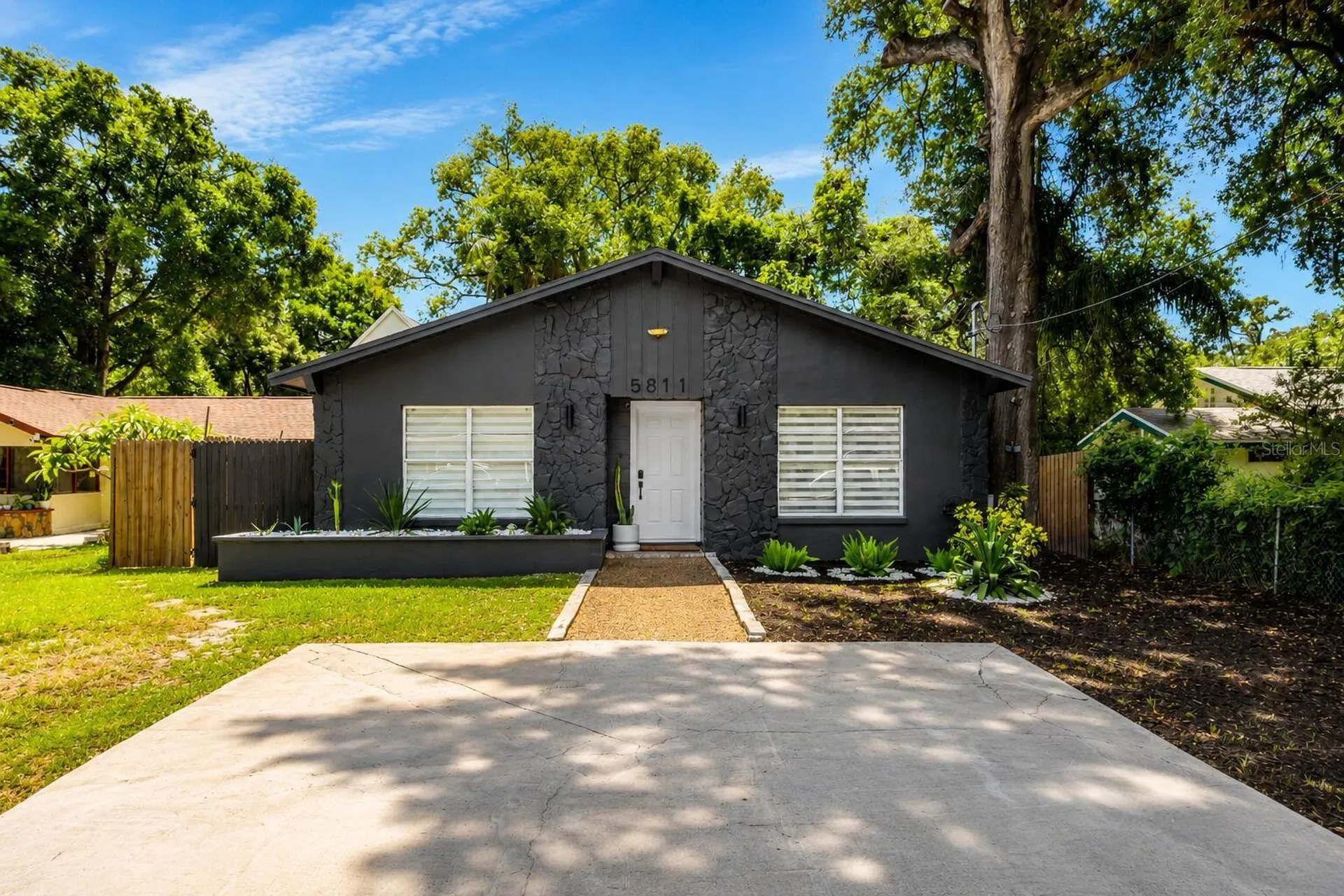 5811 Mabel Street Tampa FL 33610