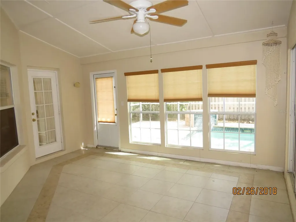 9427 Hunters Pond Drive Tampa FL 33647