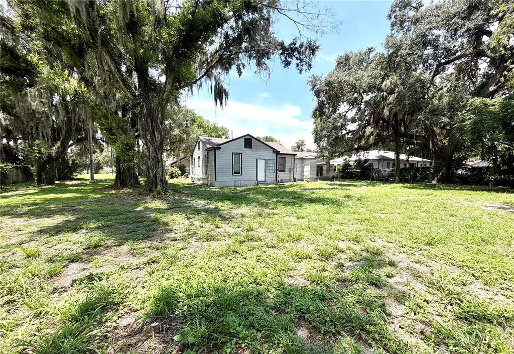 629 Avenue A NE Winter Haven FL 33881