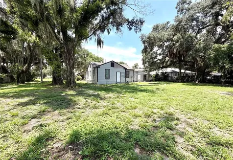629 Avenue A NE Winter Haven FL 33881