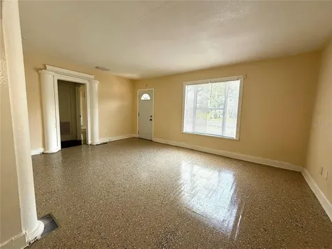 629 Avenue A NE Winter Haven FL 33881
