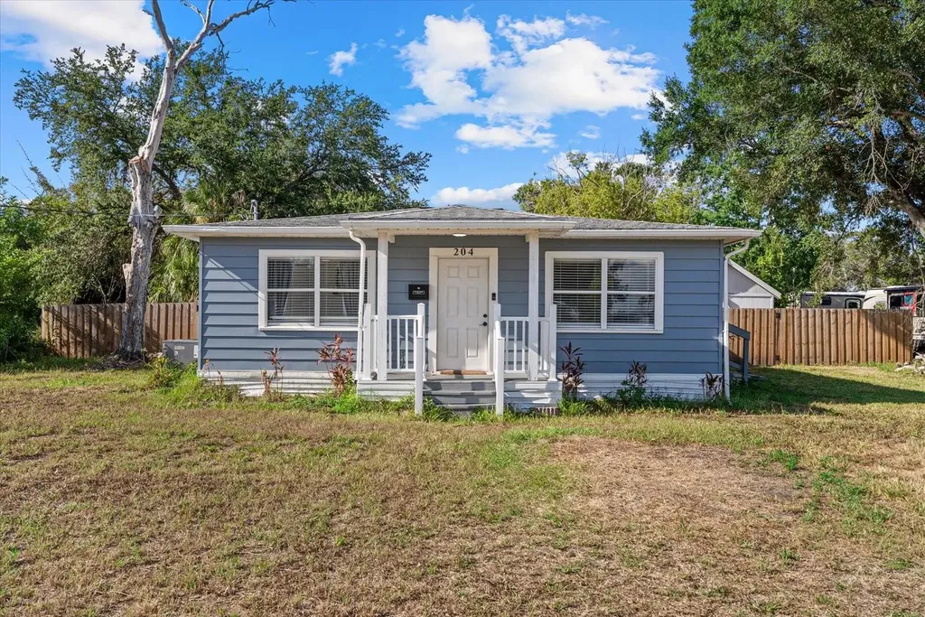 204 6th Avenue NW Ruskin FL 33570