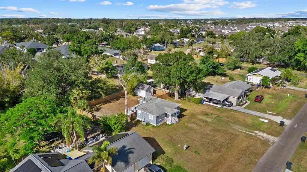 204 6th Avenue NW Ruskin FL 33570